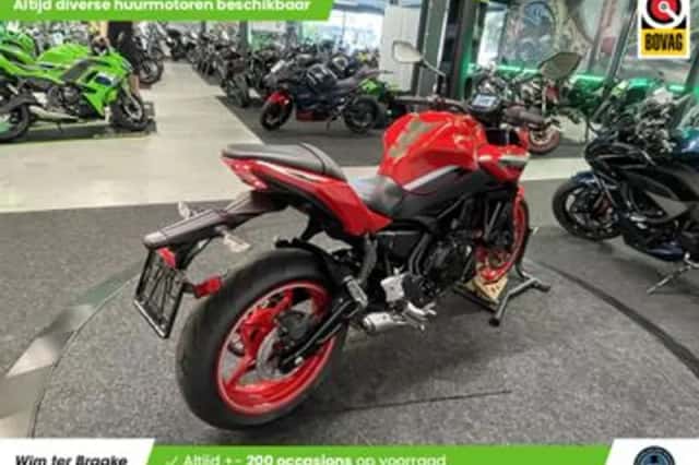 Kawasaki Z650 (2022) thumbnail 3