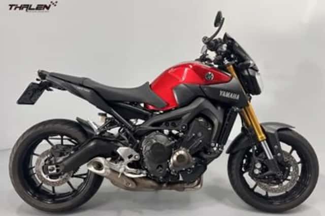 Yamaha MT-09 (2016) thumbnail 1