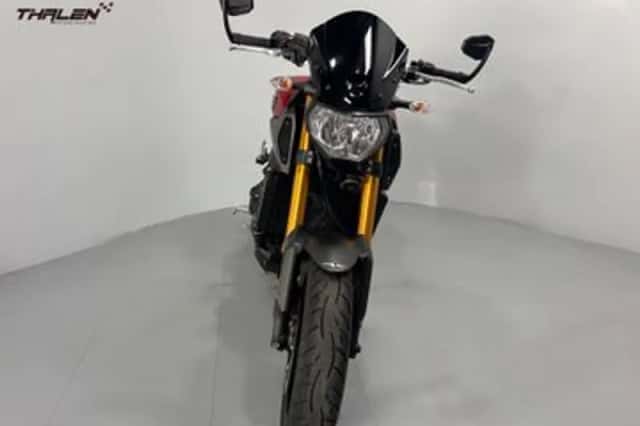 Yamaha MT-09 (2016) thumbnail 5