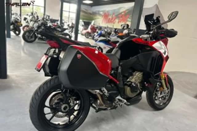 Ducati Multistrada V4 Pikes Peak (2022) thumbnail 4
