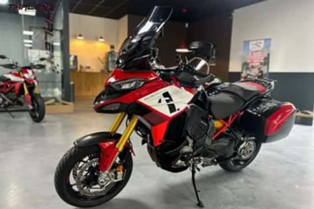 Ducati Multistrada V4 Pikes Peak (2022) thumbnail 5