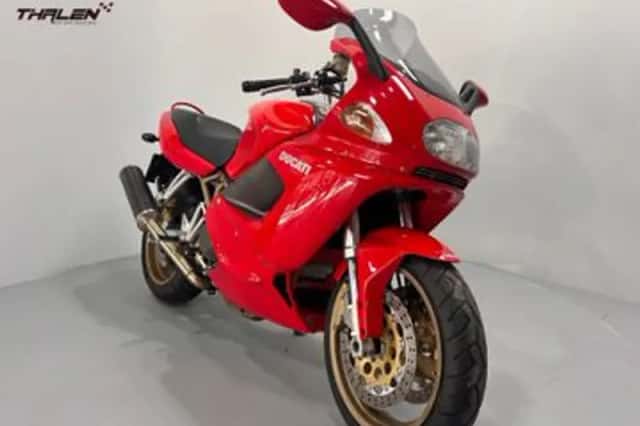 Ducati ST 4 (1999) thumbnail 3