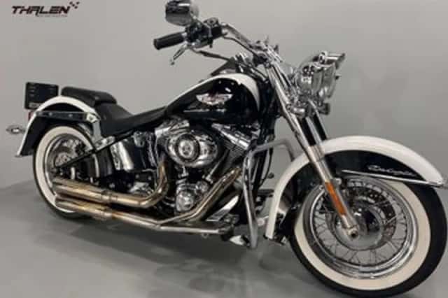 Harley-Davidson Softail Deluxe (2012) thumbnail 2