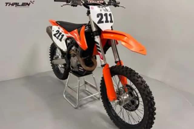 KTM 450 SX-F (2017) thumbnail 2