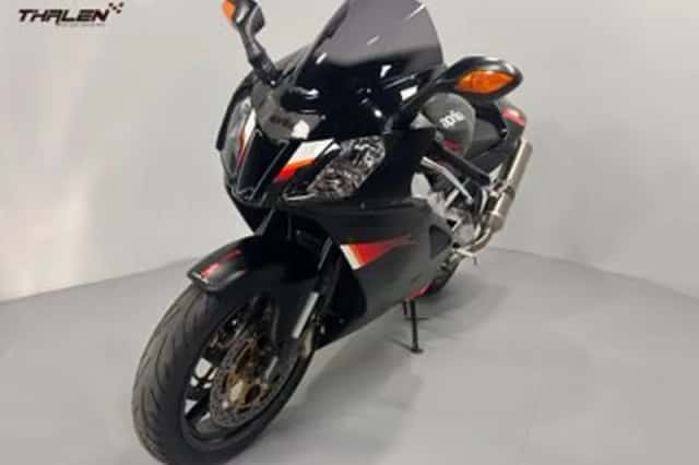 Aprilia RSV 1000 R (2005) thumbnail 5