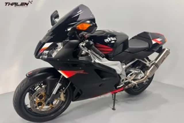 Aprilia RSV 1000 R (2005) thumbnail 6