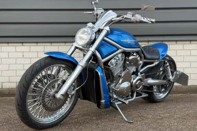 Harley-Davidson V-Rod (2004) thumbnail 5