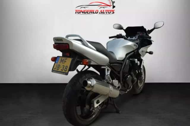 Yamaha FZS 600 Fazer (2001) thumbnail 6