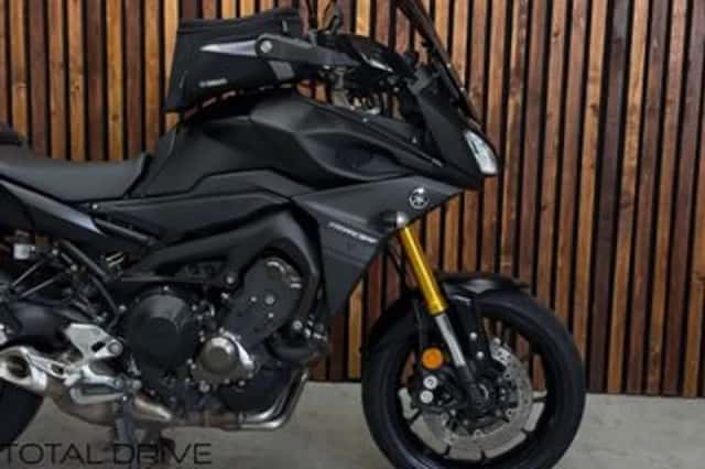 Yamaha Tracer 900 (2017) thumbnail 4