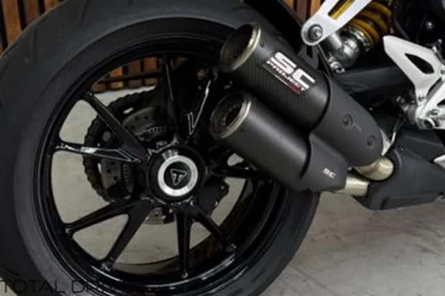 Triumph Speed Triple 1200 RS (2021) thumbnail 3