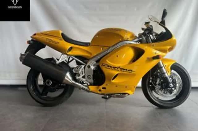 Triumph Daytona T 595 (1997) thumbnail 1