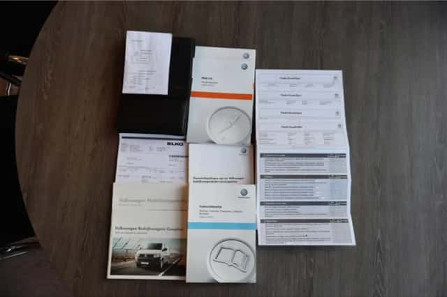 Volkswagen Transporter (2014) thumbnail 3