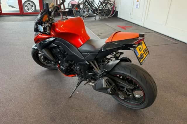 Kawasaki Z1000 (2012) thumbnail 5