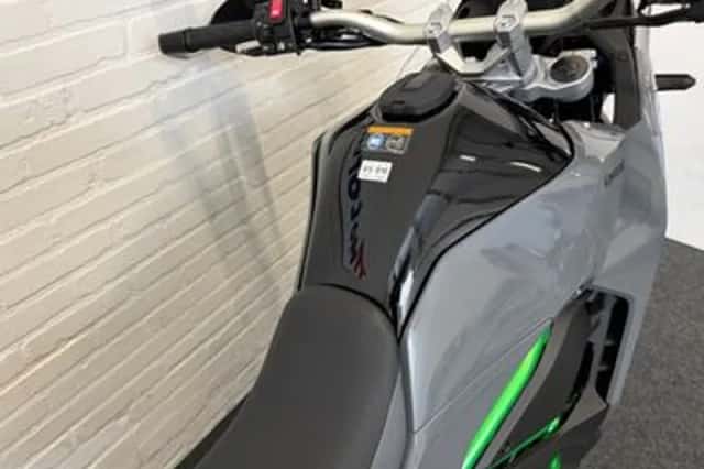 Kawasaki KLE500 SE (2026) thumbnail 5