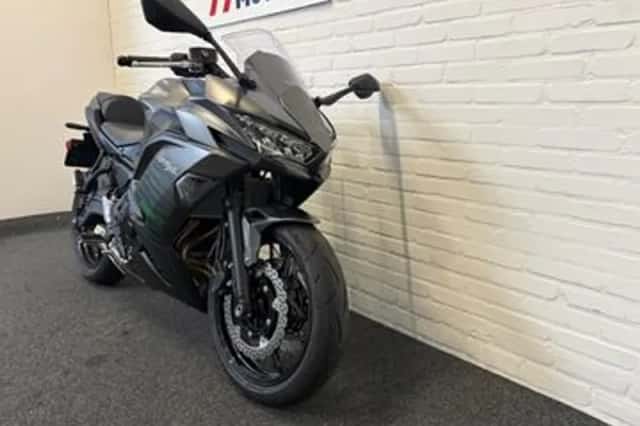 Kawasaki Ninja 650 (2026) thumbnail 2
