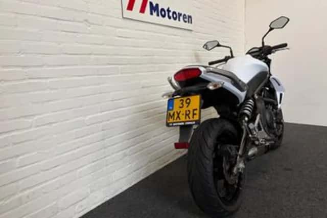 Kawasaki Er-6n (2009) thumbnail 3