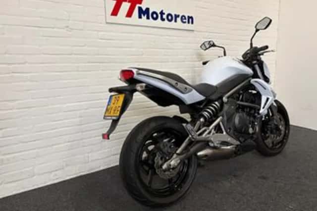 Kawasaki Er-6n (2009) thumbnail 4