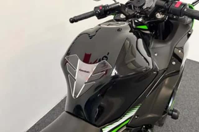 Kawasaki Ninja 650 35 (2017) thumbnail 6