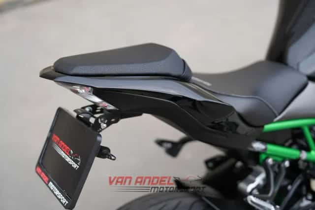 Kawasaki Z900 (2019) thumbnail 5