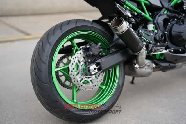 Kawasaki Z900 (2019) thumbnail 6