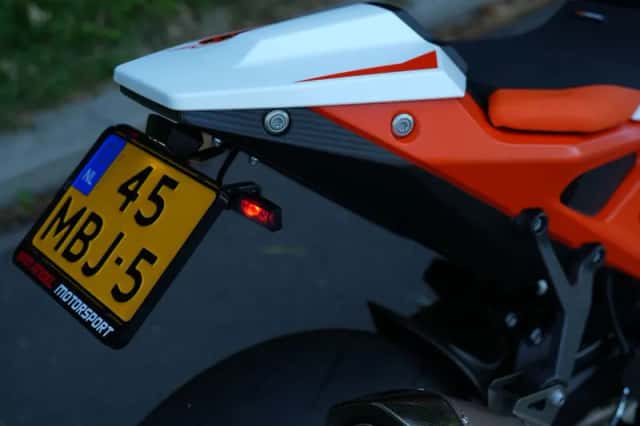 KTM 990 Duke R (2026) thumbnail 6