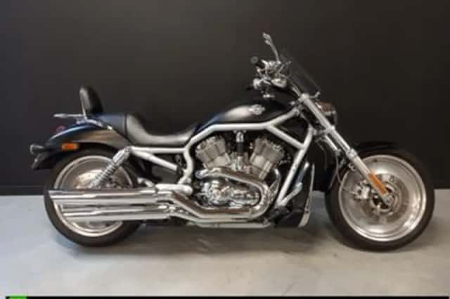 Harley-Davidson V-Rod (2002) thumbnail 1