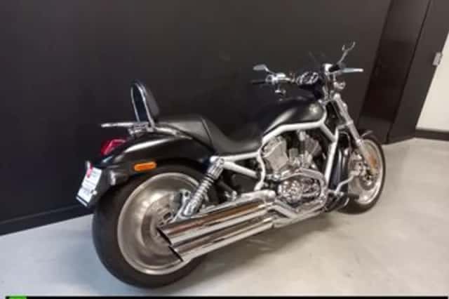 Harley-Davidson V-Rod (2002) thumbnail 2