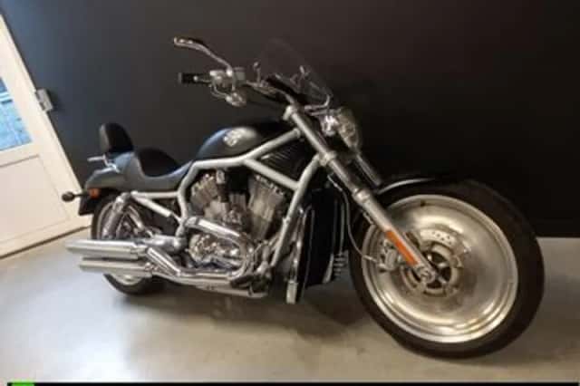 Harley-Davidson V-Rod (2002) thumbnail 5