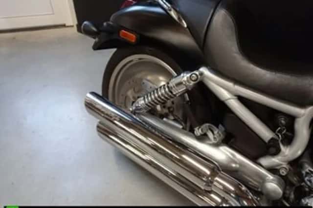 Harley-Davidson V-Rod (2002) thumbnail 6
