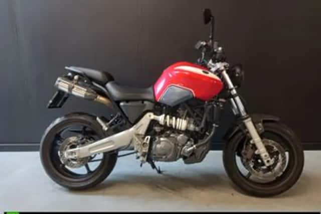 Yamaha MT-03 (2010) thumbnail 1