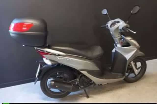 Honda Vision 110 (2013) thumbnail 3
