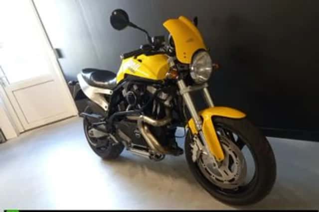 Buell X1 Lightning (1999) thumbnail 4