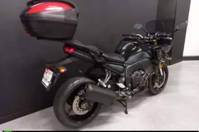 Yamaha FZ8 Fazer (2010) thumbnail 2