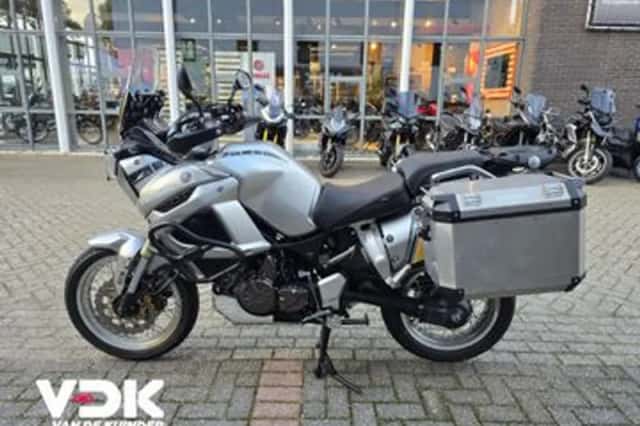 Yamaha XT 1200 Z Super Tenere (2017) thumbnail 3