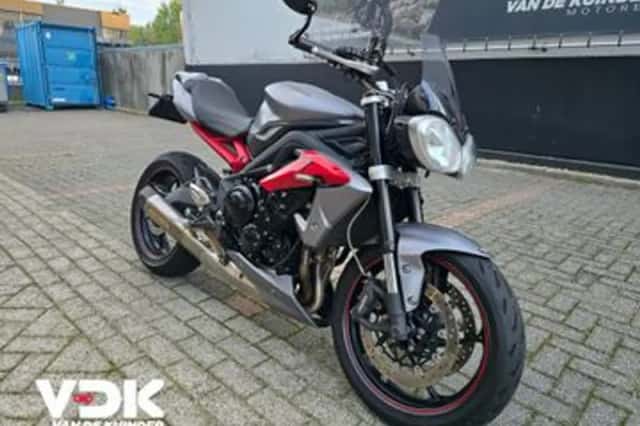 Triumph Speed TRIPLE R (2014) thumbnail 2