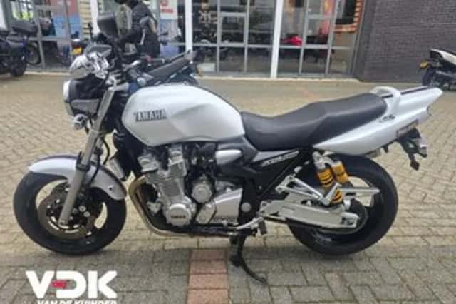 Yamaha XJR 1300 (2008) thumbnail 3