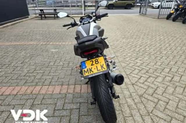 Yamaha MT-125 (2016) thumbnail 5