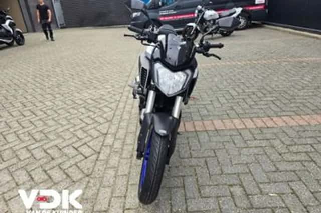 Yamaha MT-125 (2016) thumbnail 6