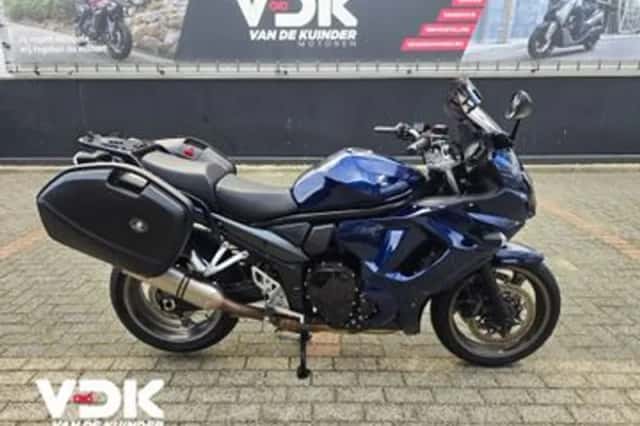 Suzuki GSX 1250 FA (2011) thumbnail 1