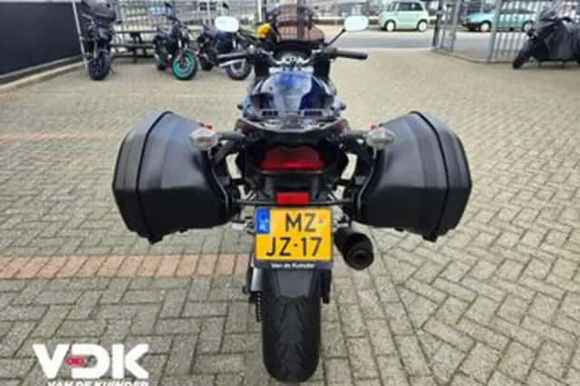 Suzuki GSX 1250 FA (2011) thumbnail 5