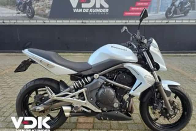 Kawasaki ER-6n (2009) thumbnail 1