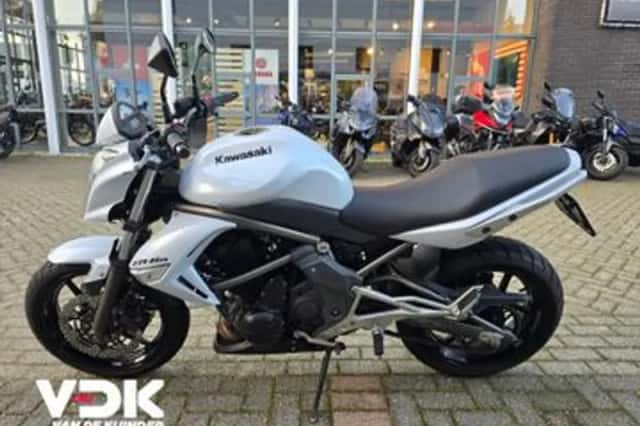 Kawasaki ER-6n (2009) thumbnail 3
