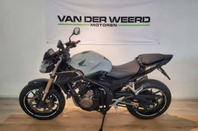 Honda CB500F (2023) thumbnail 2