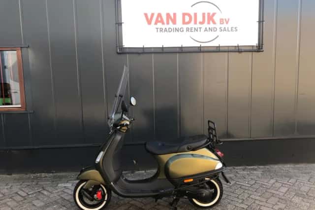 Piaggio LX (2009) thumbnail 1