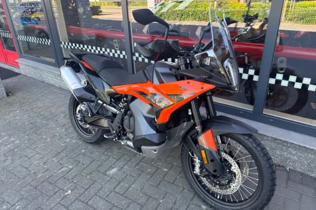 KTM 790 Adventure (2026) thumbnail 2