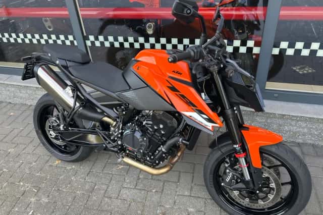 KTM 790 Duke (2026) thumbnail 2