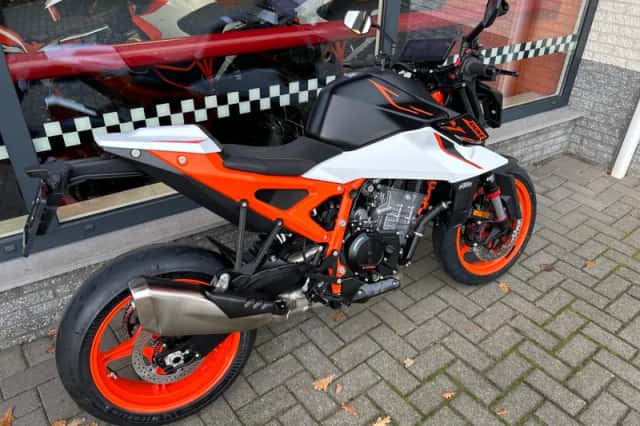 KTM Duke 990 (2026) thumbnail 3