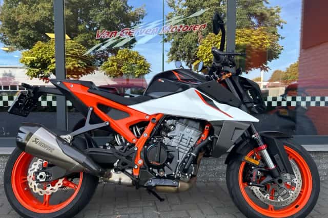 KTM 990 Duke R (2026) thumbnail 1