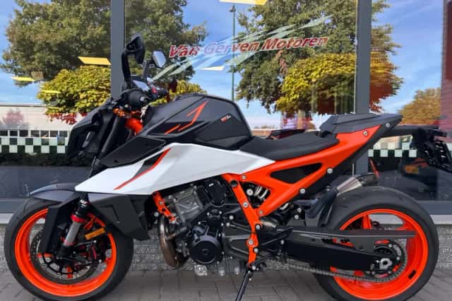 KTM 990 Duke R (2026) thumbnail 4