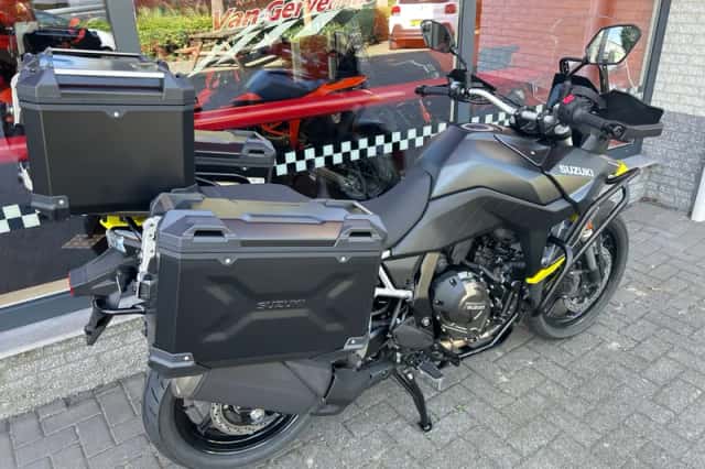 Suzuki V-Strom 800 (2026) thumbnail 3